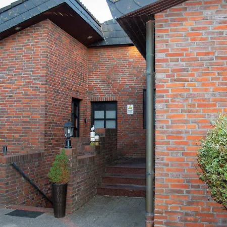 091 Amundsen Apartman *